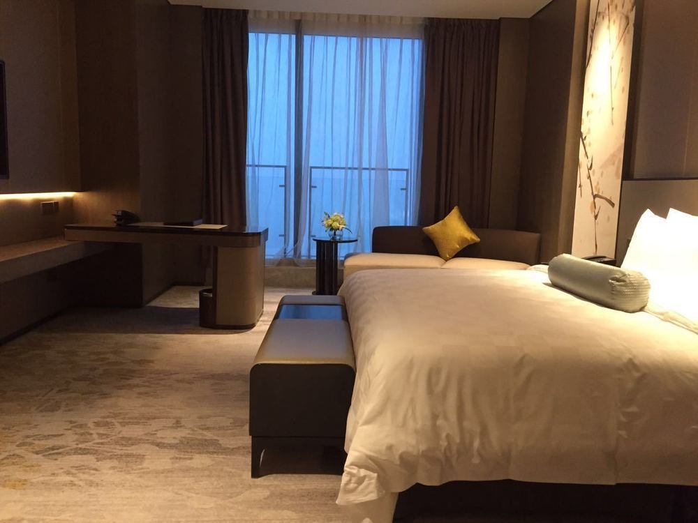 Golden Eagle Summit Hotel Kunshan  Bagian luar foto